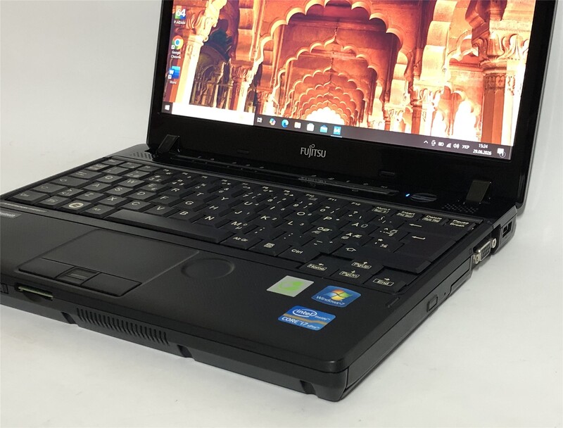 Ноутбук Fujitsu LifeBook P771 / 12.5" (1280х800) / i7-2617M / 8GB / 128GB SSD / 3G / Win10Pro - Б/у