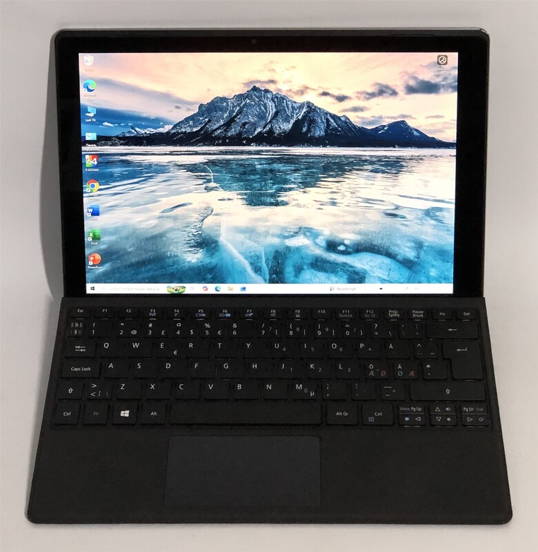 Ноутбук Acer Switch Alpha 12 SA5-271P / 12" (2160x1440) IPS Touch / i5-6200U / 8GB / 256GB SSD / Win10 / Backlight - Б/в