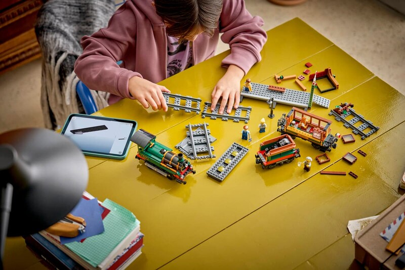 Конструктор LEGO City Старовинний паровоз (60511)