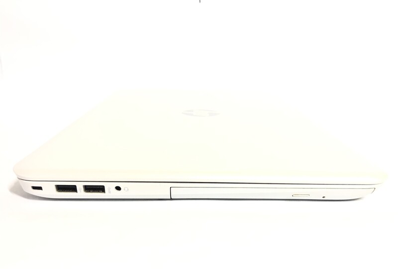 Ноутбук HP Pavilion 15-aw020no / 15.6" FullHD / AMD A6-9210 / 8GB / 256GB SSD / Win10 - Б/в