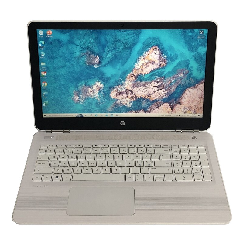 Ноутбук HP Pavilion 15-aw020no / 15.6" FullHD / AMD A6-9210 / 8GB / 256GB SSD / Win10 - Б/в