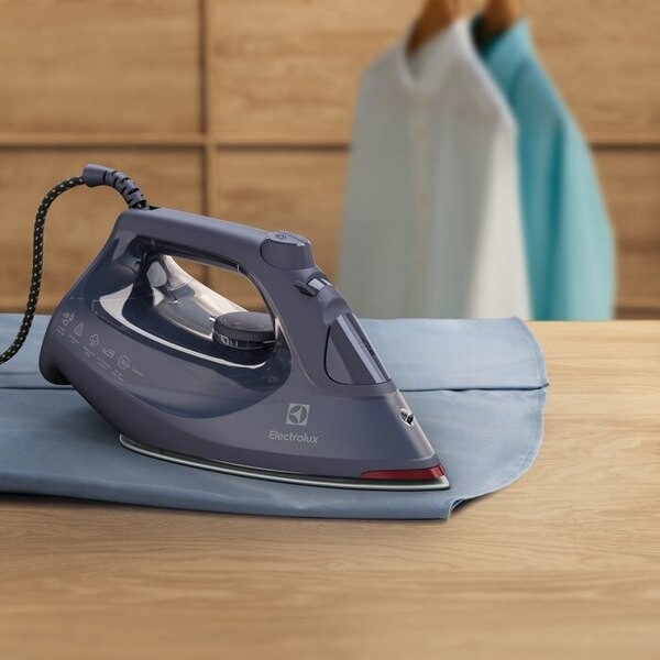 Праска Electrolux E6SI1-4MN