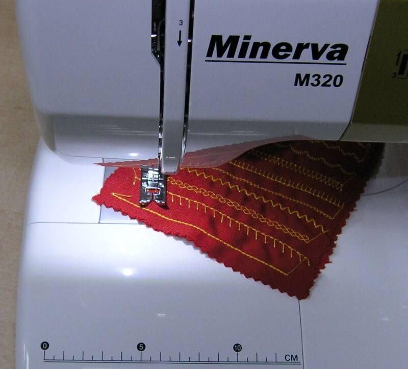 Швейна машина Minerva M320