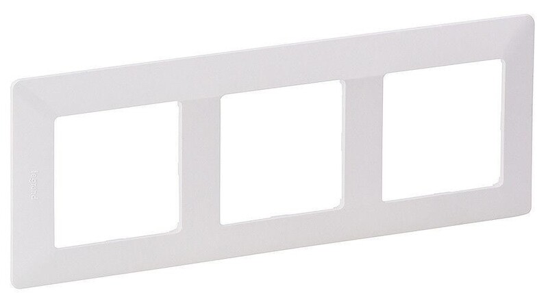 Рамка Legrand Valena Life (754003) потрійна, White