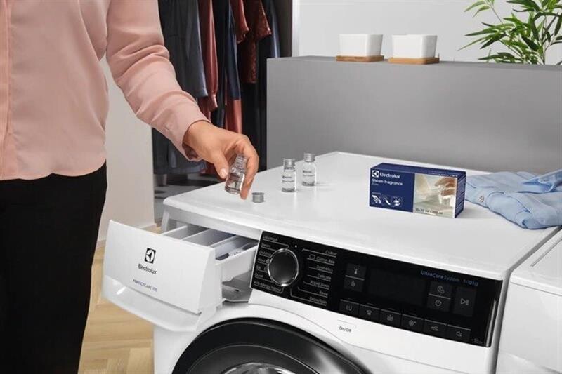 Стиральная машина с сушкой Electrolux EW9W161BUC